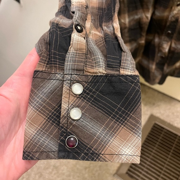 Bit & Bridle Brown & Black Snap Shirt - Picture 4 of 15